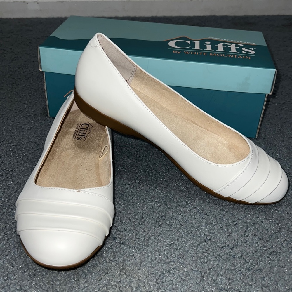 Cliffs flats size 9 wide